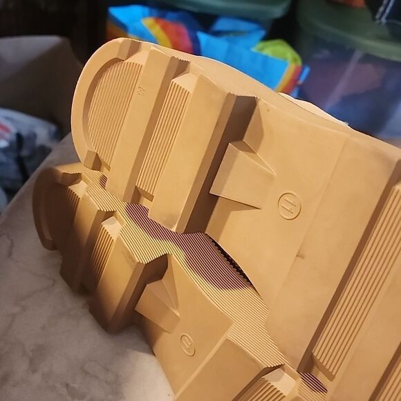 Super  cute  Platform low boots size 11 perfect condition - Picture 5 of 7